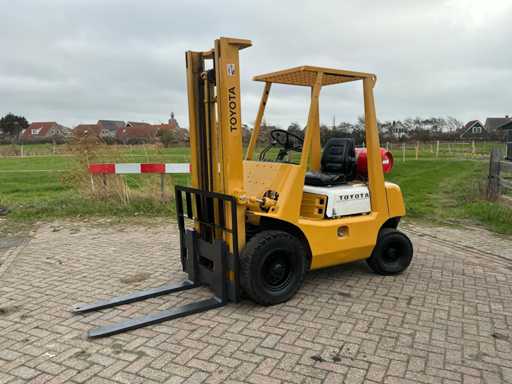 Toyota 2FG25 Forklift