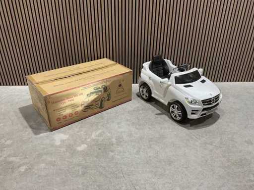 Mercedes QX-7996 White ML350 Toy