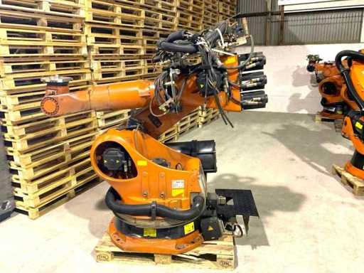 D | KUKA Industrial Robots