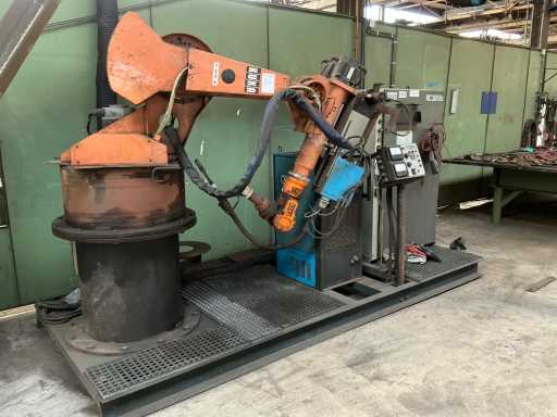 Kuka RC30/51C Welding robot