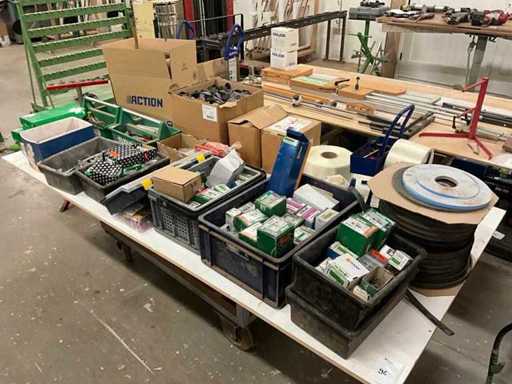 Lot de elemente de fixare