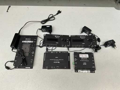 Crestron Transmitters, controllers en divers (5x)