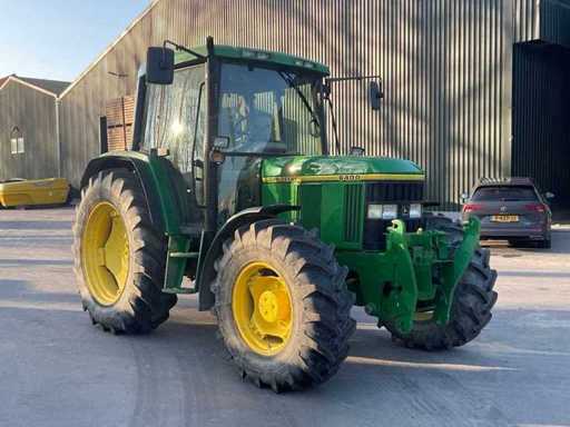 1995 John Deere 6400 Vierwielaangedreven landbouwtractor