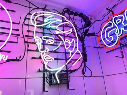 Roy Orbinson Vetro Neon