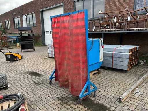 Welding screen
