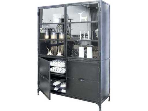 Quip & Co – Industrie-Buffetschrank