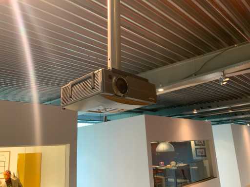 Projecteur Sharp XG-C335X