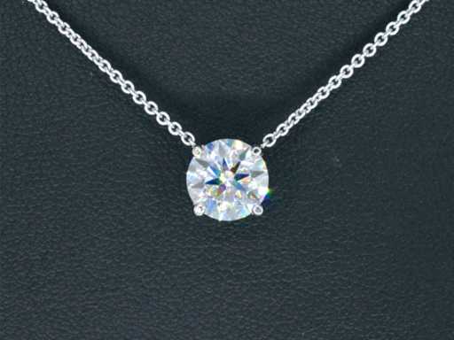 White gold necklace with a brilliant cut diamond of 2.00 carat