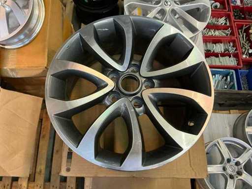 Nissan 7.0Jx17 47mm Rim Set