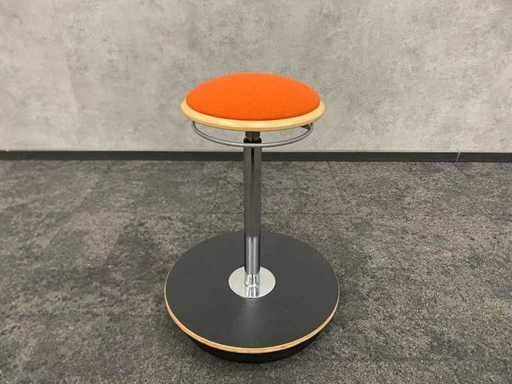 Nowy Style Belise - zit-sta kruk