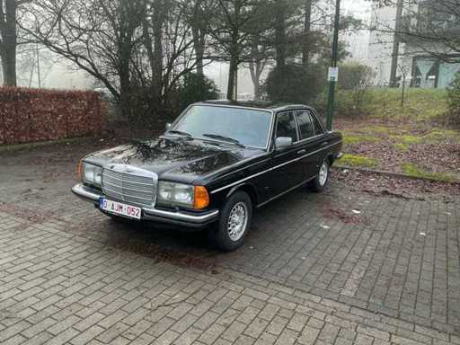 Mercedes 280 280 V6 Voiture Classique