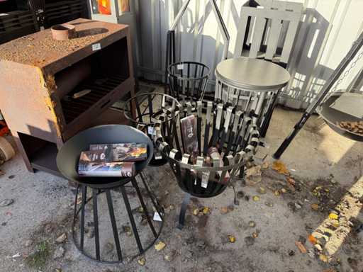 Un lot de gropi de foc și bol