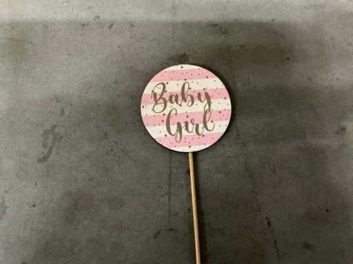 Choix de fête en bois 'Baby Girl' Ø8cm + 50cm rose bâton (475x)