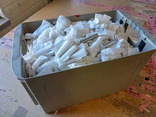 Stock rimanente - Appendiabiti, rotondo, alluminio argentato, lunghezza 67 mm, testa con diametro 20 mm