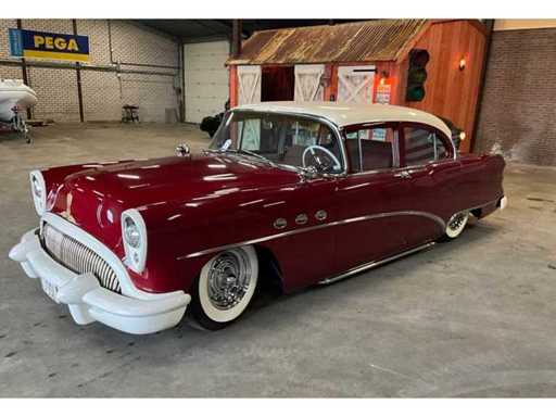 Rib, sloops and oldtimer pick-ups in Nijkerkerveen