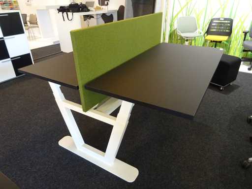 Elektrisch verstelbaar duo zit/sta bureau