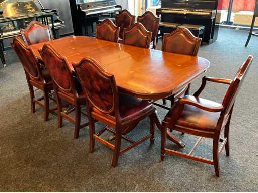 Tavolo da conferenza con 10 sedie