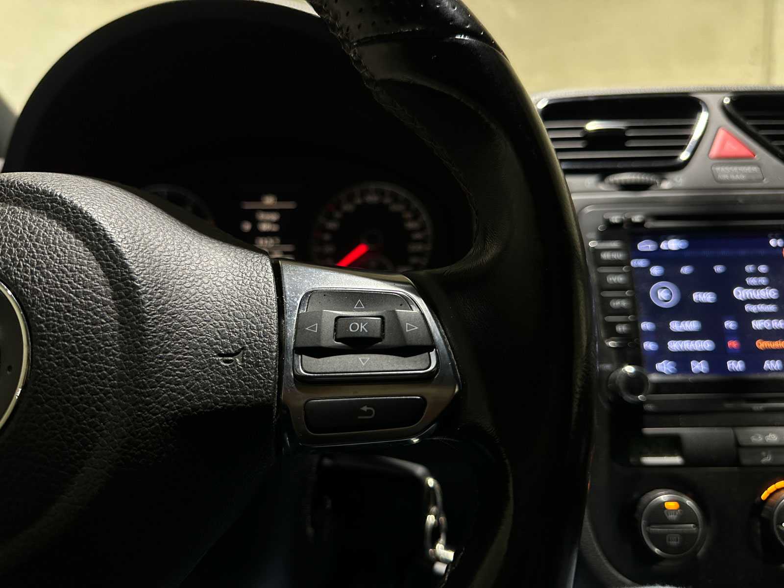 Volkswagen Scirocco 1.4 TSI Highline 122pk 2009, J-351-JG