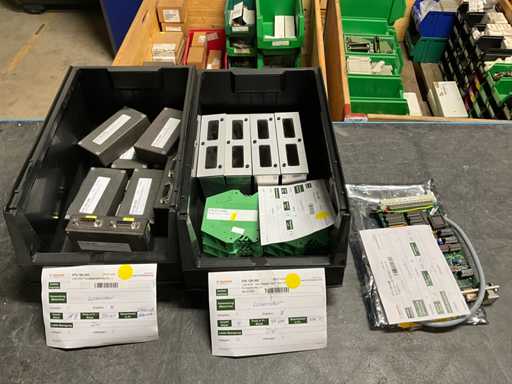 Lots of electronic material for Laserstar