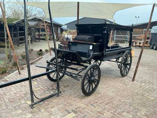 Funeral carriage