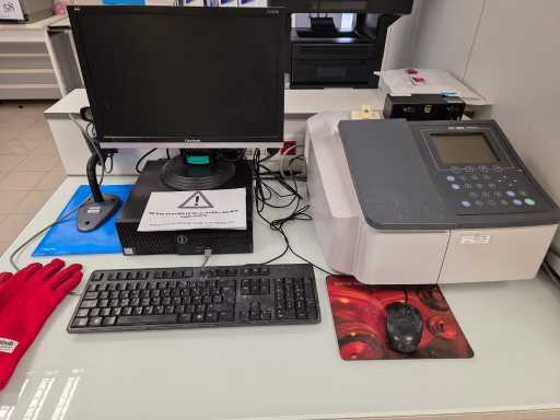 SHIMADZU - UV-1800 - Spettrofotometro