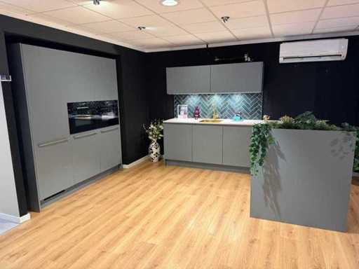 Grando - X-TU serie X 5500 - Showroomkeuken