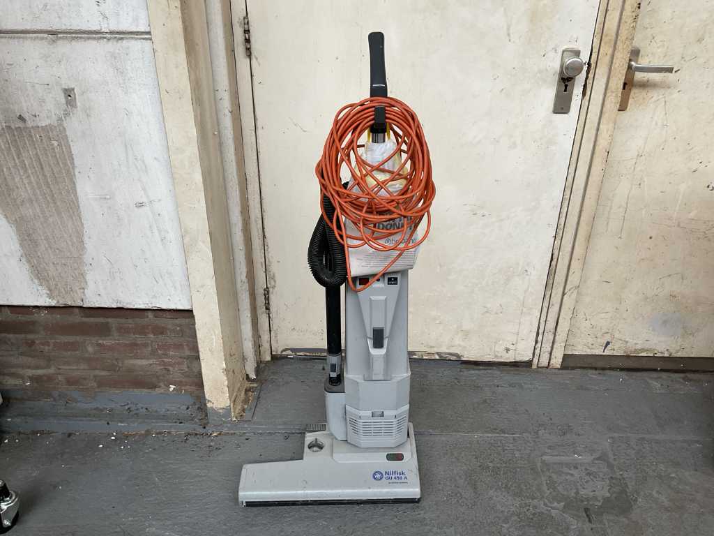 GU 450 A Brush Vacuum Cleaner
