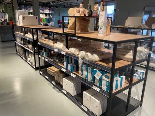 Lot de articole de unic? folosin??