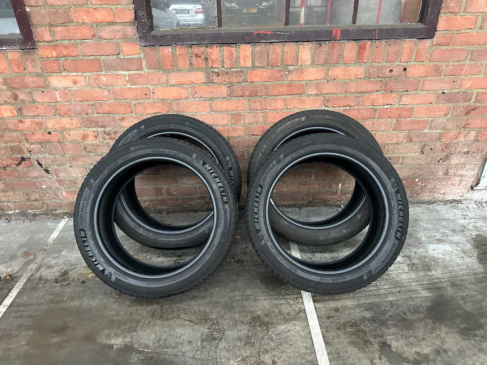 Land Rover Range Rover Velar 2.0 I4 AWD R-D HSE 237pk 2017, PP-174-L