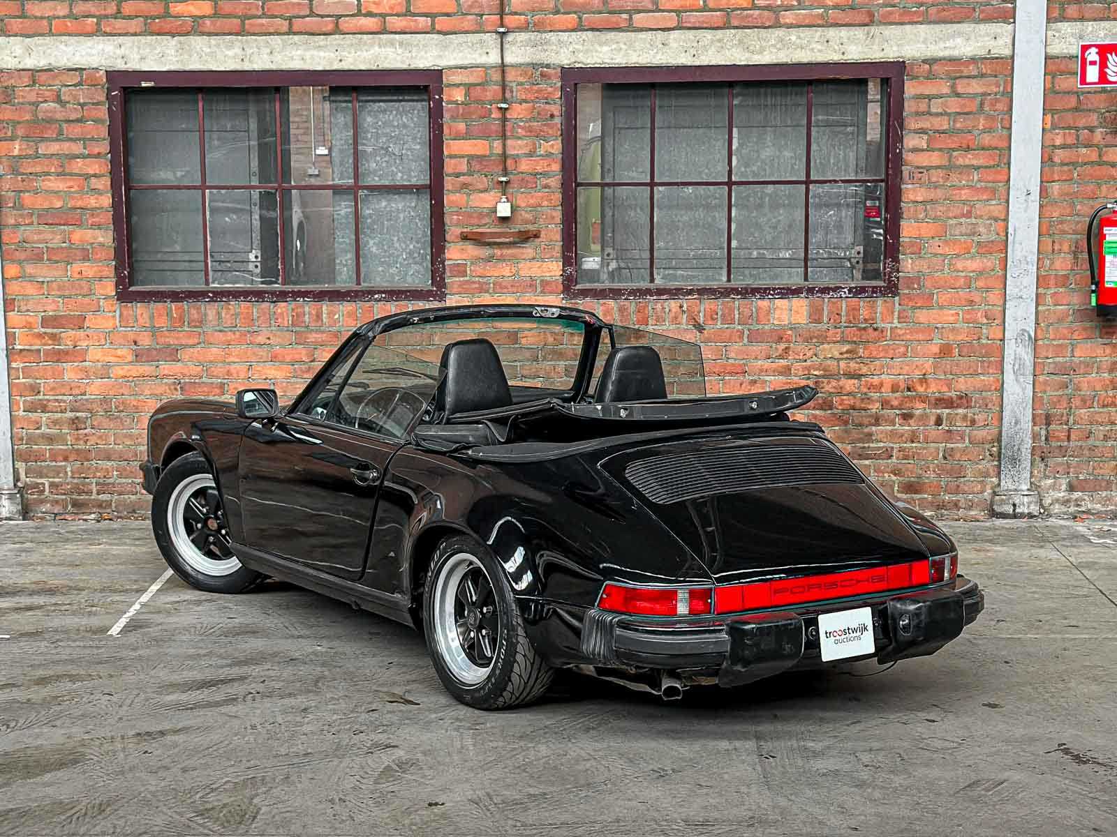 Porsche 911 Carrera 3.2 Cabriolet 230pk 1985