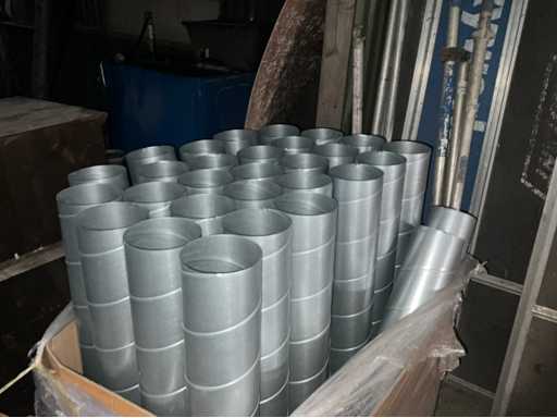 Leitungen des Absaugsystems