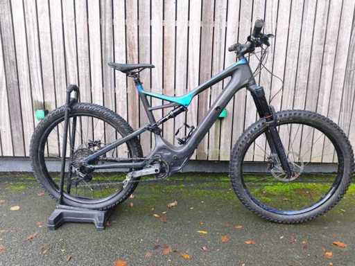 Specialized Carbon E-mountainbike
