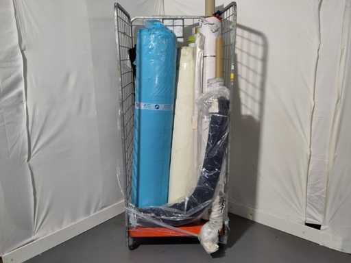 Rolcontainer met diverse producten