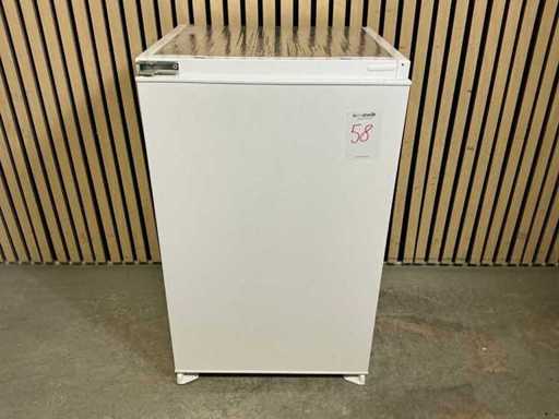 Etna KKS4088 Wbudowana lodówka