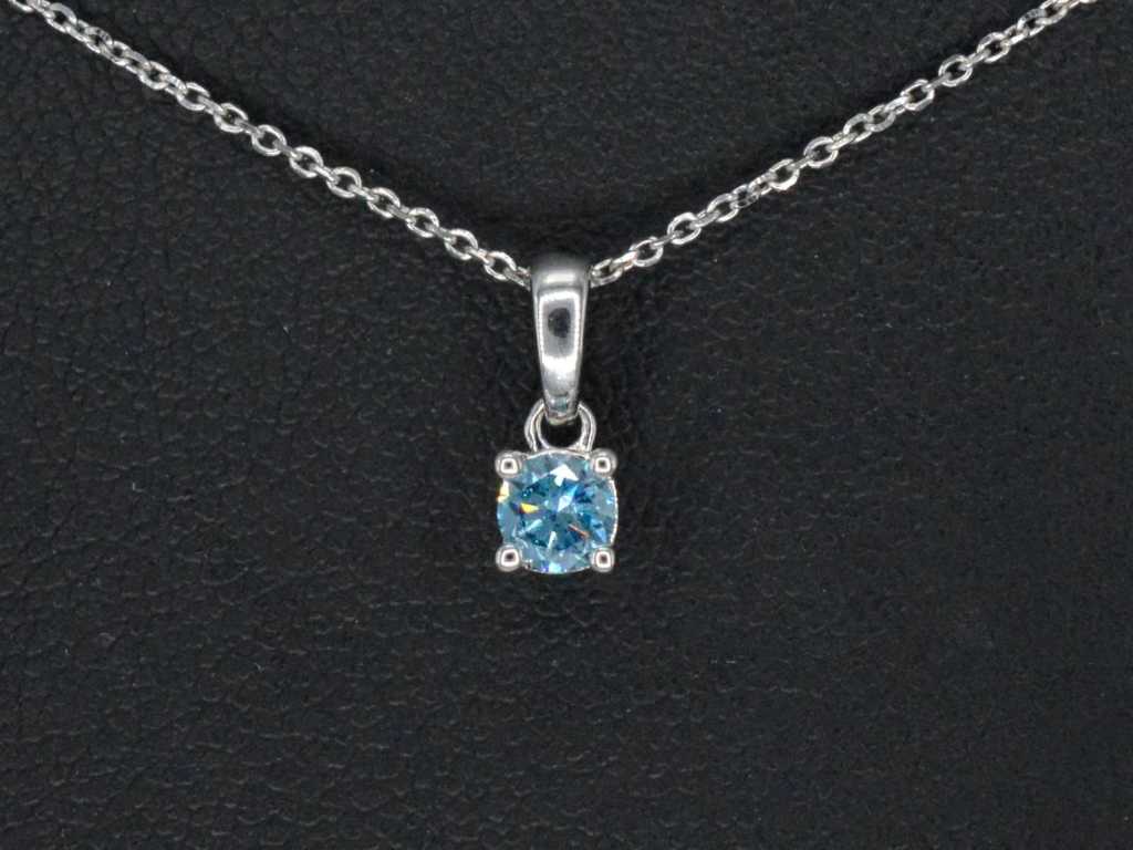 Witgouden halsketting met een blauwe diamant 0.25 carat