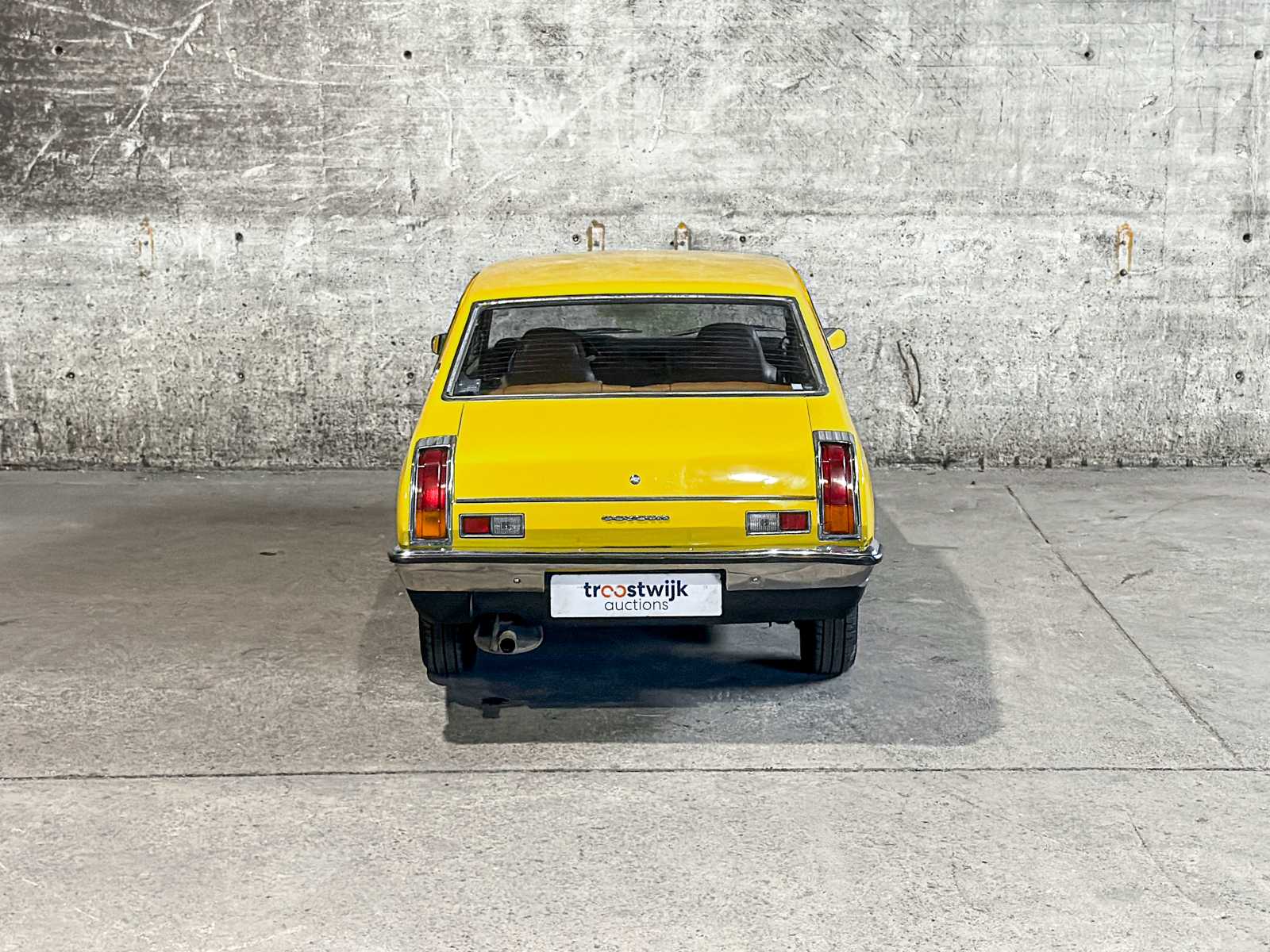 Toyota Carina 1600 de Luxe automatic 75pk