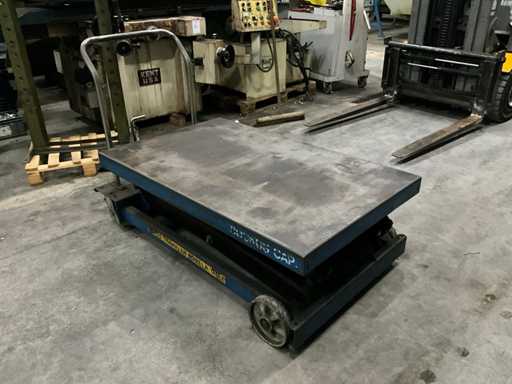 Manual 800 kg Lifting Platform