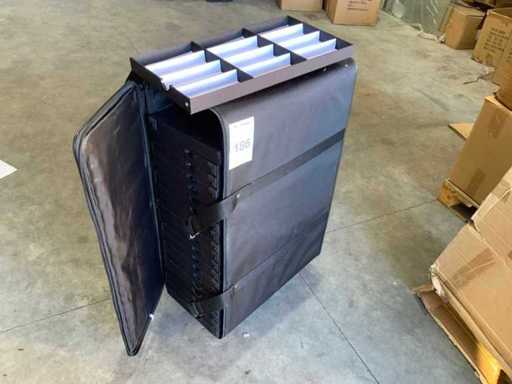 Mobile Brillen-Vitrine