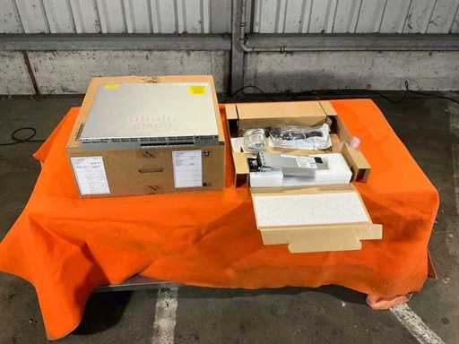 Commutateur réseau CISCO WS-C3850-12XS-S