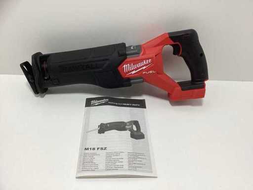 Fierăstrăul alternativ Milwaukee M18 FSZ