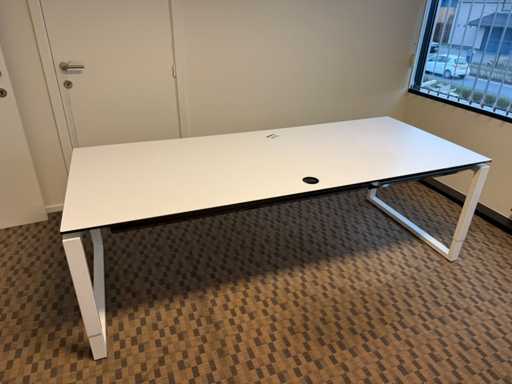 Table de bureau - Table de bureau
