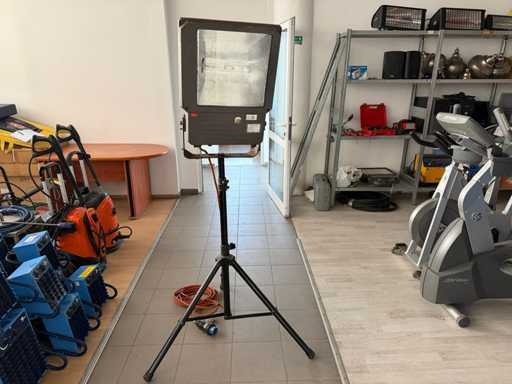 VYRTYCH - K3N - Diverse lichte apparatuur