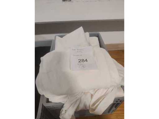 15x Ecru Nickerchen-Empfangstisch verwendet (15x) Exkl. Backen