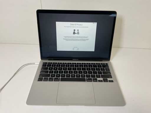 Apple MacBook Air 13,3", DualCore i3, 8 GB RAM, 256 GB SSD Laptop