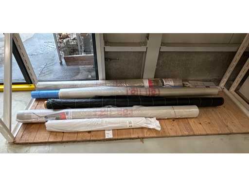 Roll of construction film (9x)