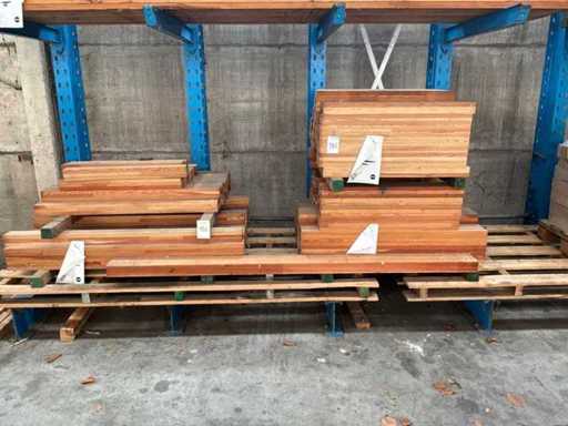 Série de poutres en bois tendre Larch Meleze