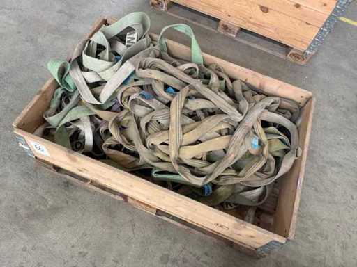 Batch of lifting straps