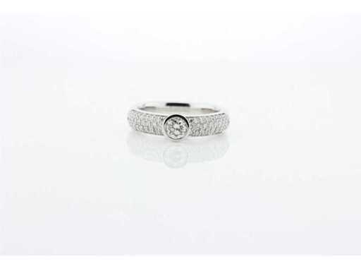 Solitaire ring - Ring