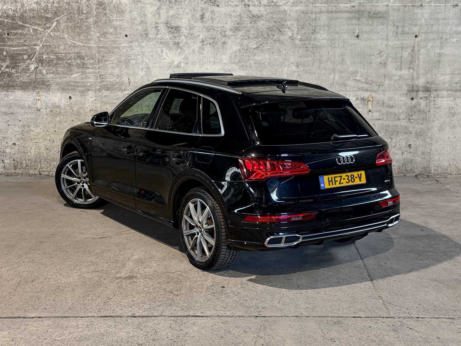 Audi Q5 55 TFSI e quattro Competition 367pk 2020, HFZ-38-V