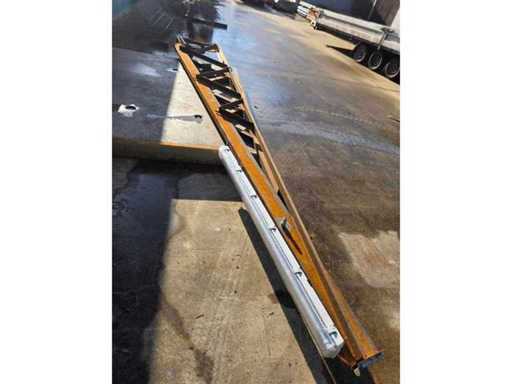 Bras pivotant avec alimentation en air comprimé